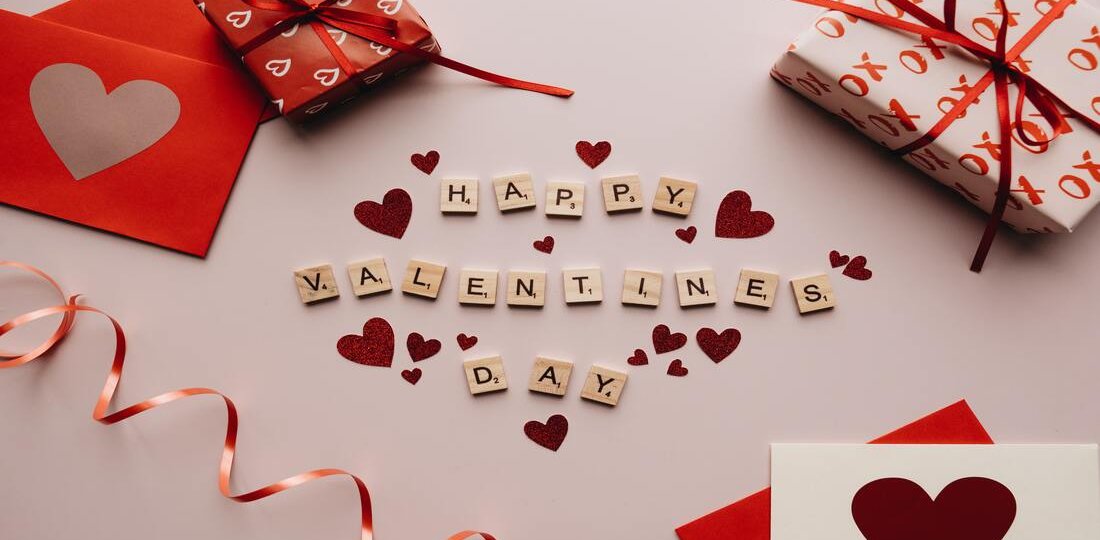 Valentine's Day Gift Ideas for Her - Blogs